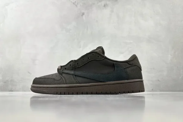 Travis Scott x Jordan Air Jordan 1 Low OG "Velvet Brown"