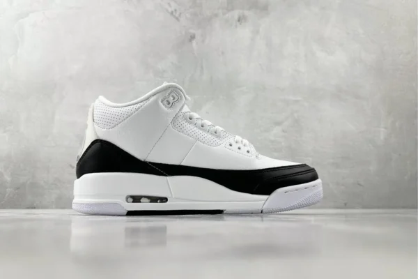 Fragment Design x Jordan Air Jordan 3 retro spwhite "by Hiroshi Fujiwara in black&white - Image 2