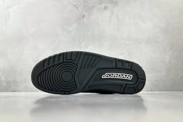 Air Jordan 3 "Black Cat" - Image 4
