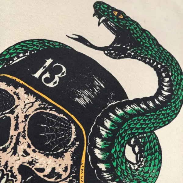 Gallery Depot. Skull Green Snake Beige Short Sleeve - Image 5