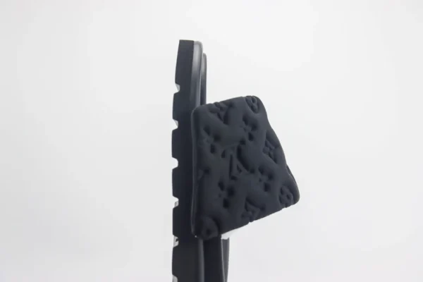 Louis Vuitton slipper - Image 5