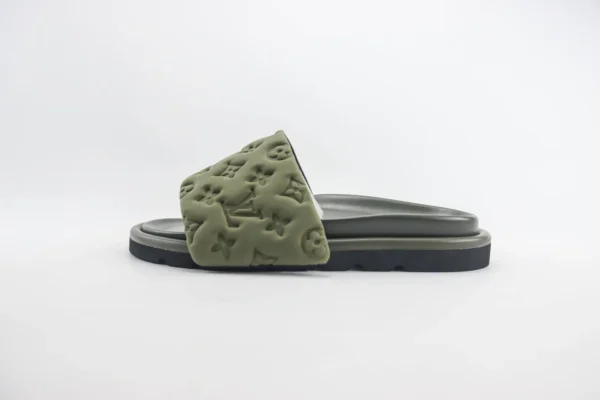 Louis Vuitton slipper
