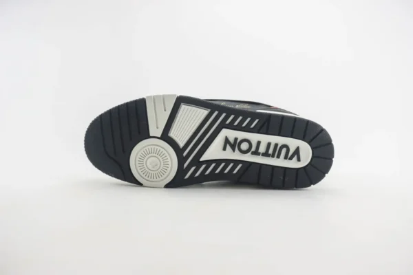 Louis vuitton Trainer - Image 4