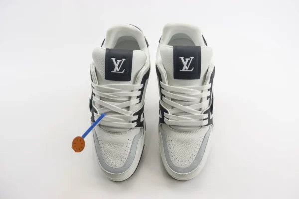 Louis vuitton Trainer - Image 5