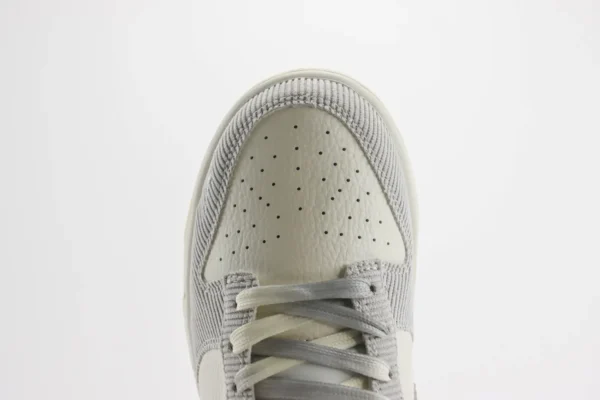 Nike SB Dunk Low - Image 8