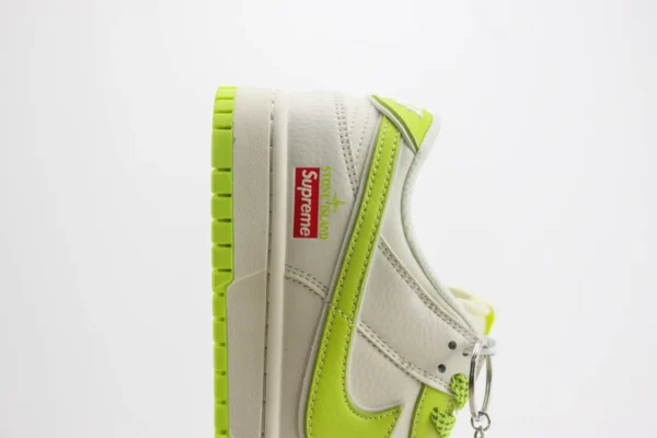 Nike SB Dunk Low - Image 7