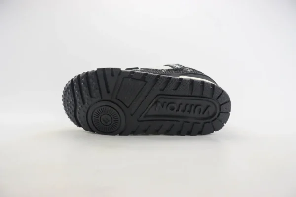 LV trainer Maxi - Image 4