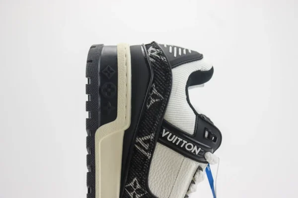 LV trainer Maxi - Image 7