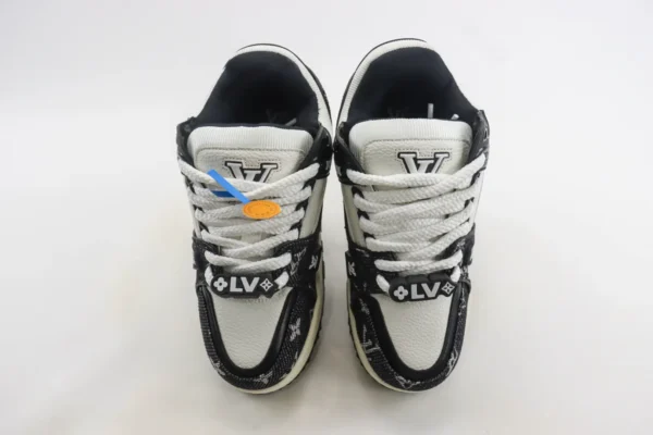 LV trainer Maxi - Image 5