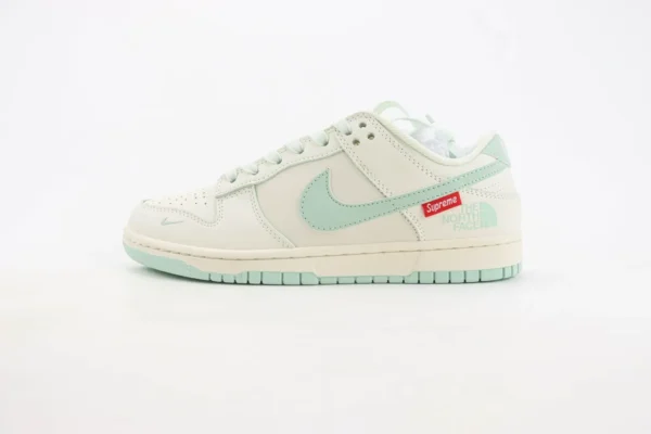 Nike SB Dunk Low