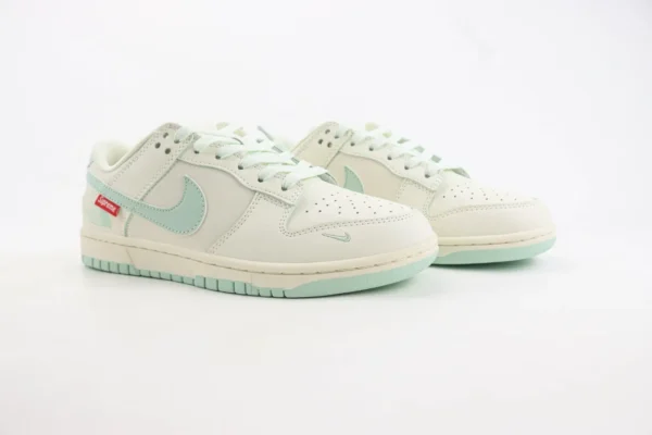 Nike SB Dunk Low - Image 2