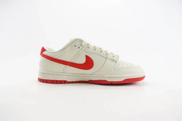 Nike SB Dunk Low - Image 3
