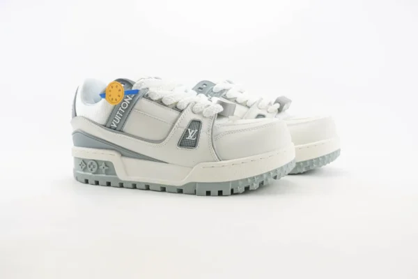 LV trainer Maxi - Image 2