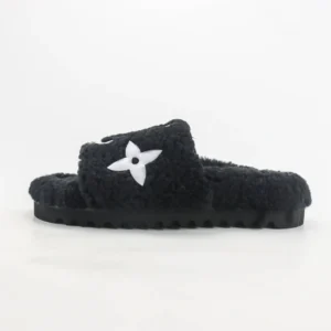 Louis Vuitton slipper