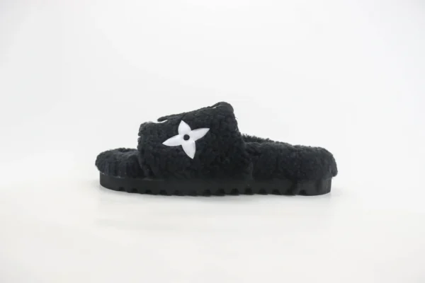 Louis Vuitton slipper