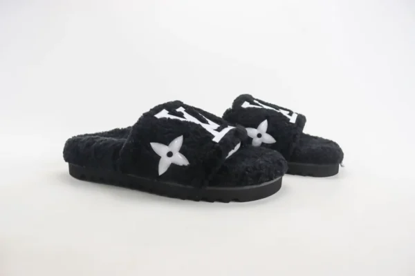 Louis Vuitton slipper - Image 2