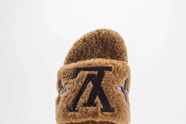 Louis Vuitton slipper - Image 8