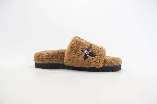 Louis Vuitton slipper - Image 3