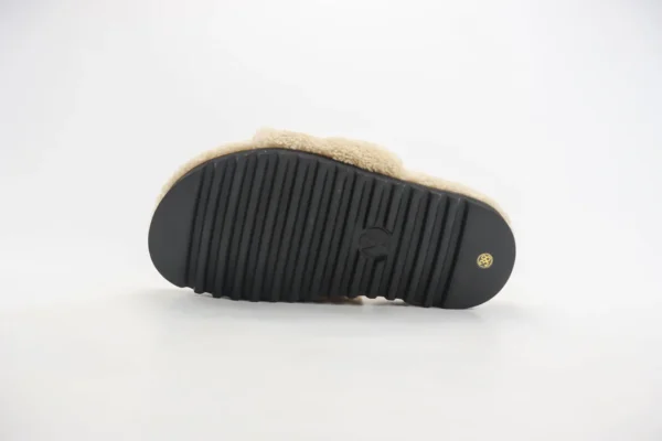 Louis Vuitton slipper - Image 4
