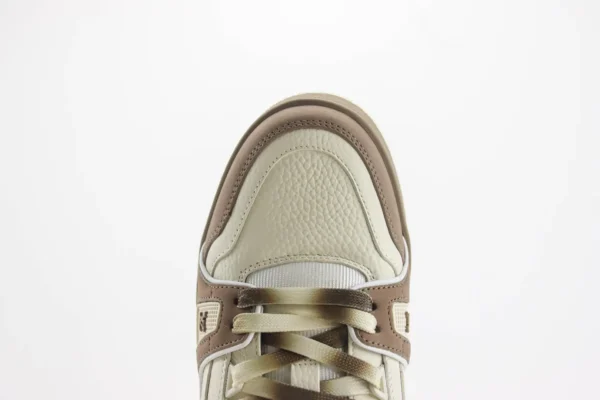 Louis Vuitton Trainer - Image 8