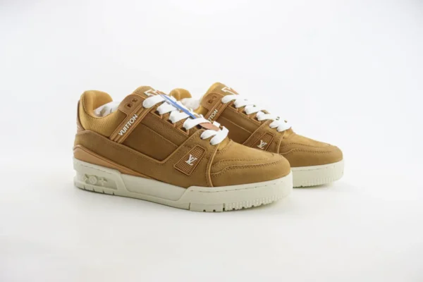 Louis Vuitton Trainer - Image 2