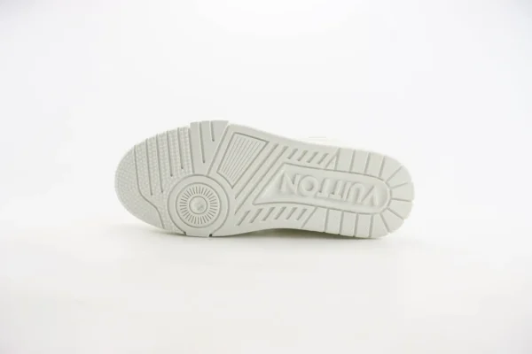 Louis Vuitton Trainer - Image 4