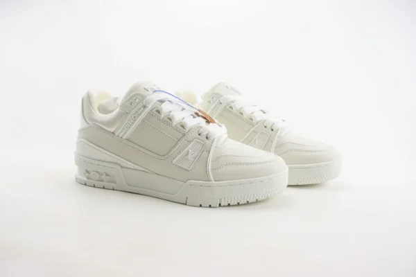 Louis Vuitton Trainer - Image 2