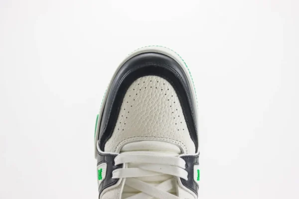 Louis Vuitton Trainer - Image 8