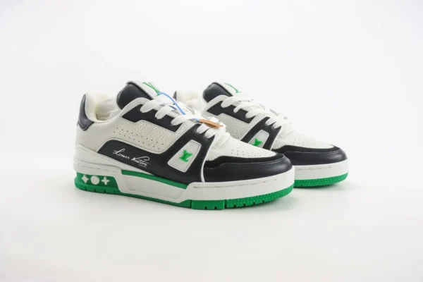 Louis Vuitton Trainer - Image 2