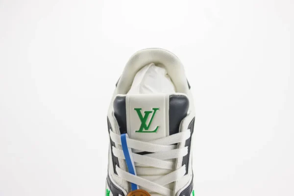 Louis Vuitton Trainer - Image 9