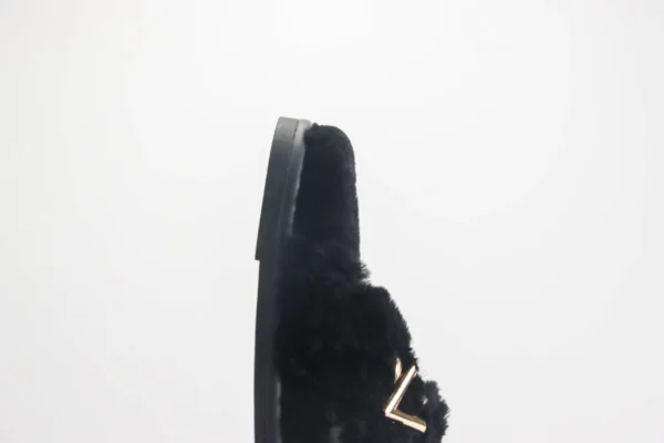 Louis Vuitton slipper - Image 7