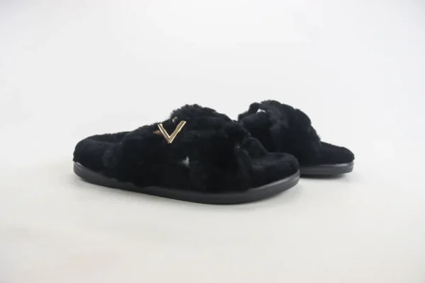 Louis Vuitton slipper - Image 2