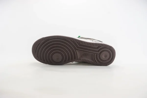 Louis Vuitton Trainer - Image 4