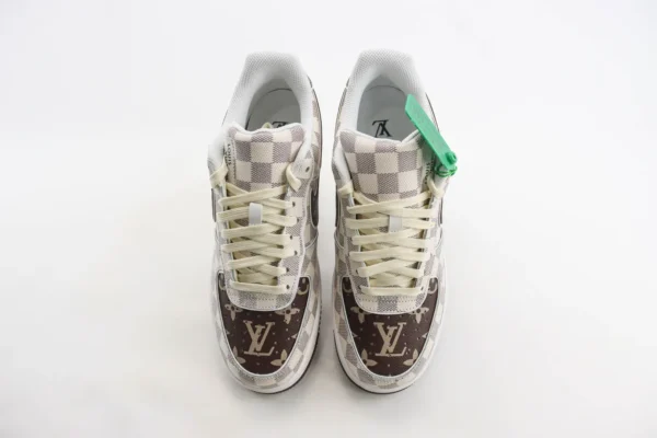 Louis Vuitton Trainer - Image 5