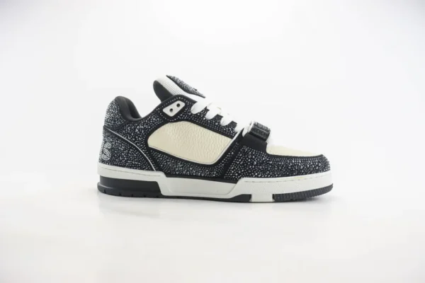 Louis Vuitton Trainer - Image 3