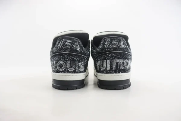 Louis Vuitton Trainer - Image 6