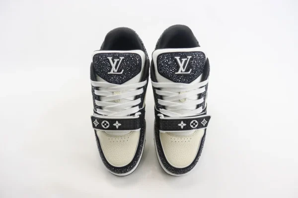 Louis Vuitton Trainer - Image 5