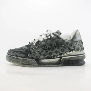 Nike SB Dunk Low x LV