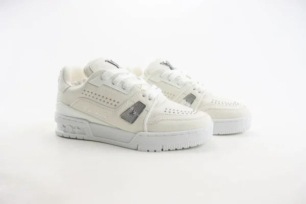 Louis Vuitton Trainer - Image 2