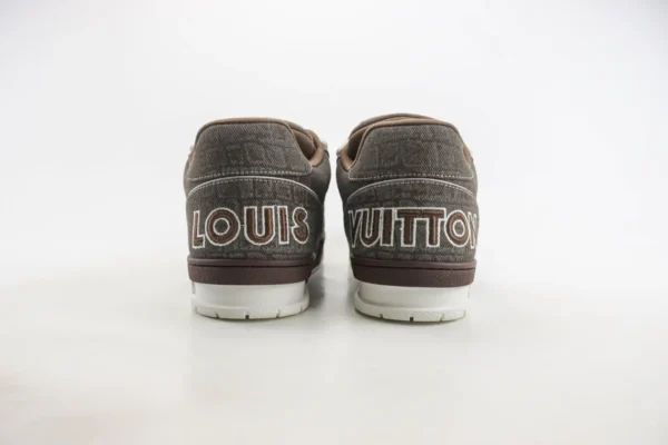 Louis Vuitton Trainer - Image 6