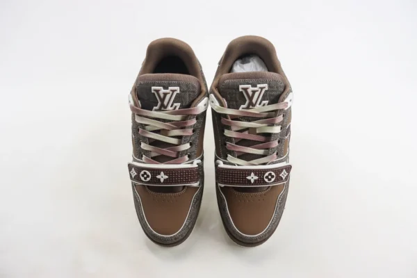 Louis Vuitton Trainer - Image 5