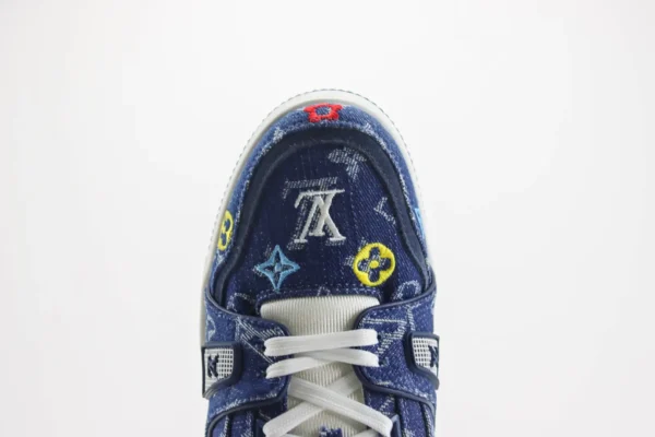 Louis Vuitton Trainer - Image 8