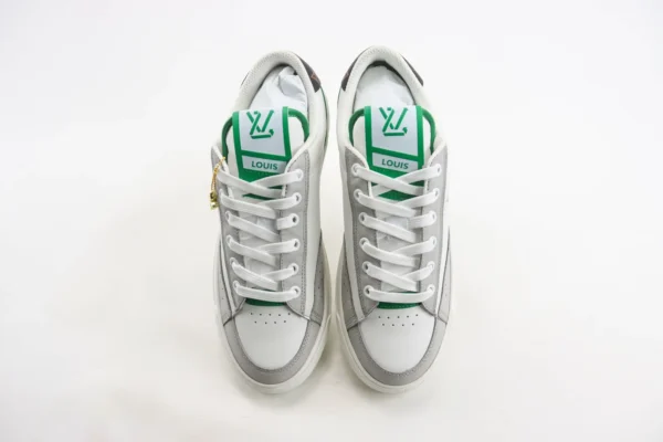 Nike SB Dunk Low x LV - Image 5