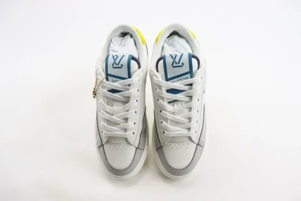 Nike SB Dunk Low x LV - Image 5