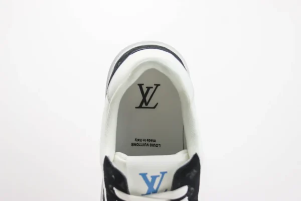 Nike SB Dunk Low x LV - Image 9