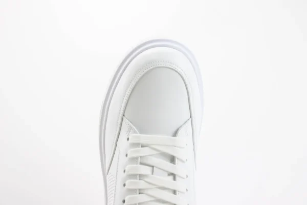 Nike SB Dunk Low x LV - Image 8