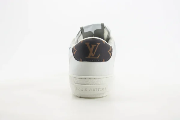 Nike SB Dunk Low x LV - Image 6