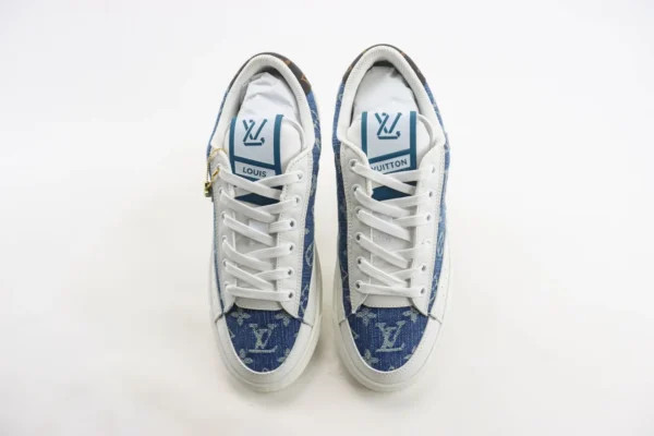 Nike SB Dunk Low x LV - Image 5