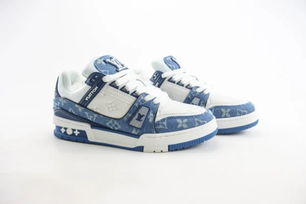 Louis Vuitton Trainer - Image 2