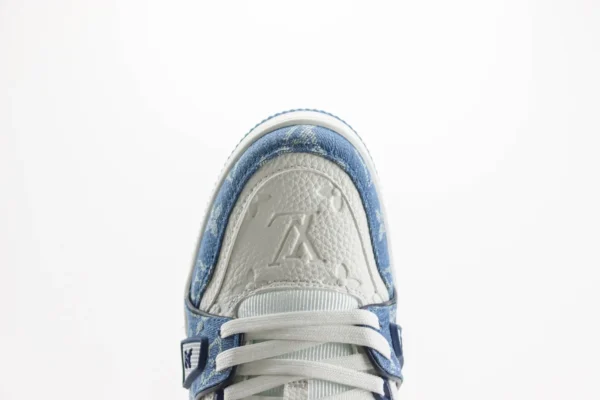 Louis Vuitton Trainer - Image 8
